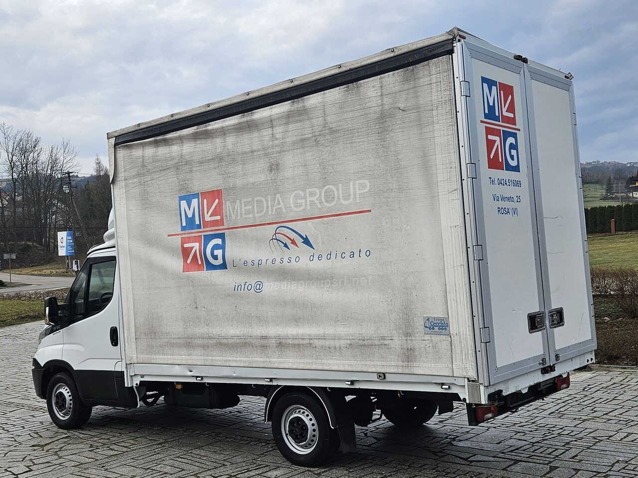 כלי רכב מסחרי עם וילונות צד IVECO Daily 35s-12 Skrzynia Plandeka 4.40 M Klima ! Bez Korozji !: תמונה 6