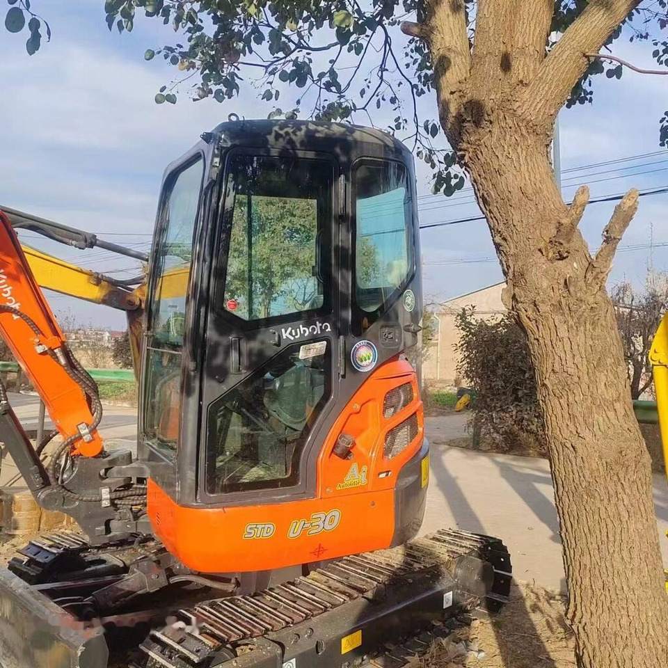 מיני מחפר Kubota U30: תמונה 8