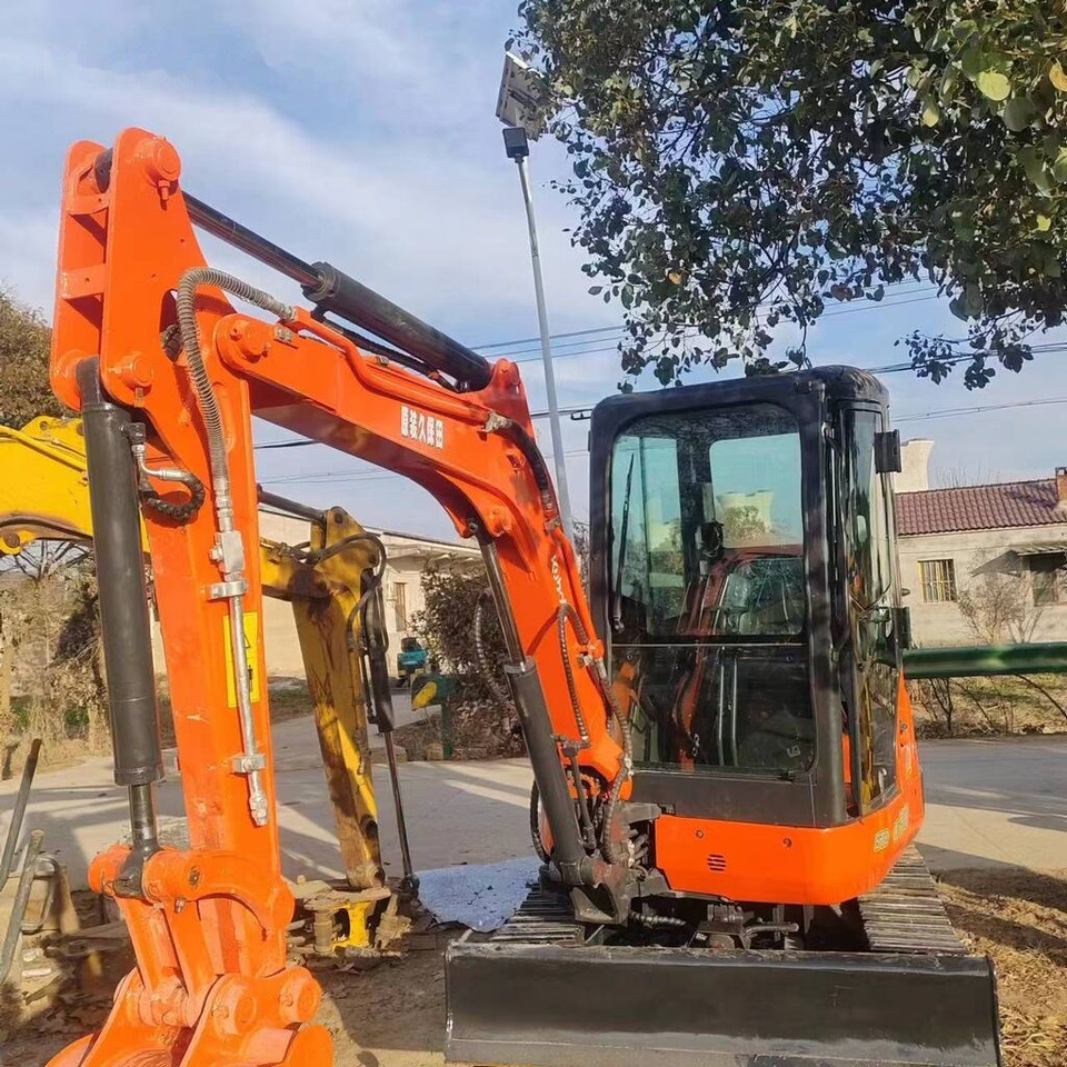 מיני מחפר Kubota U30: תמונה 6