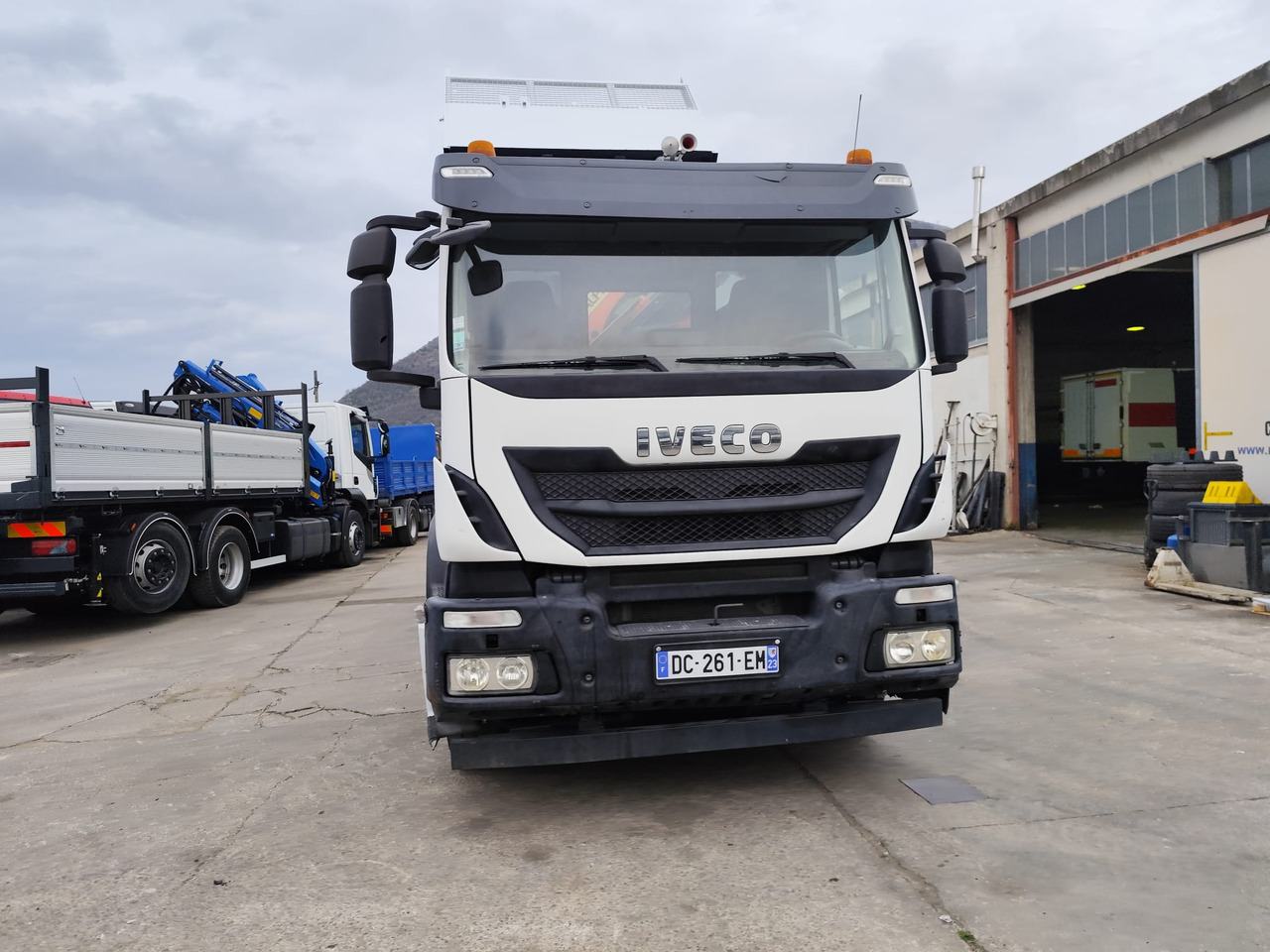 משאית מנוף IVECO STRALIS AD 190S36: תמונה 47