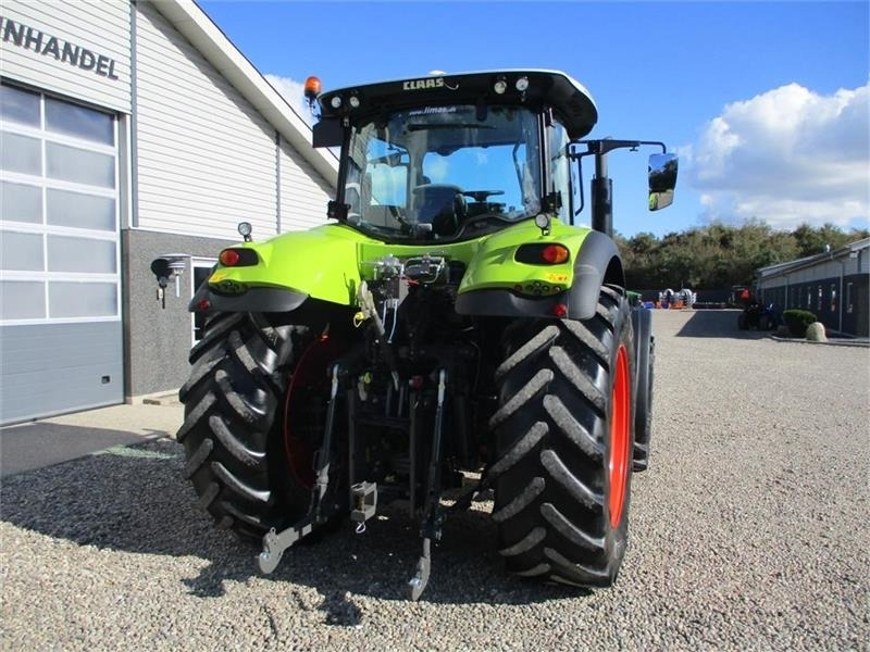 טרקטור חקלאי Claas Axion 830 Med frontlift og luft anlæg.: תמונה 18