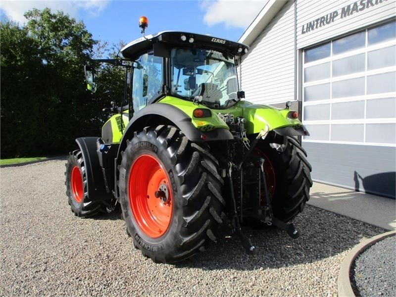 טרקטור חקלאי Claas Axion 830 Med frontlift og luft anlæg.: תמונה 15