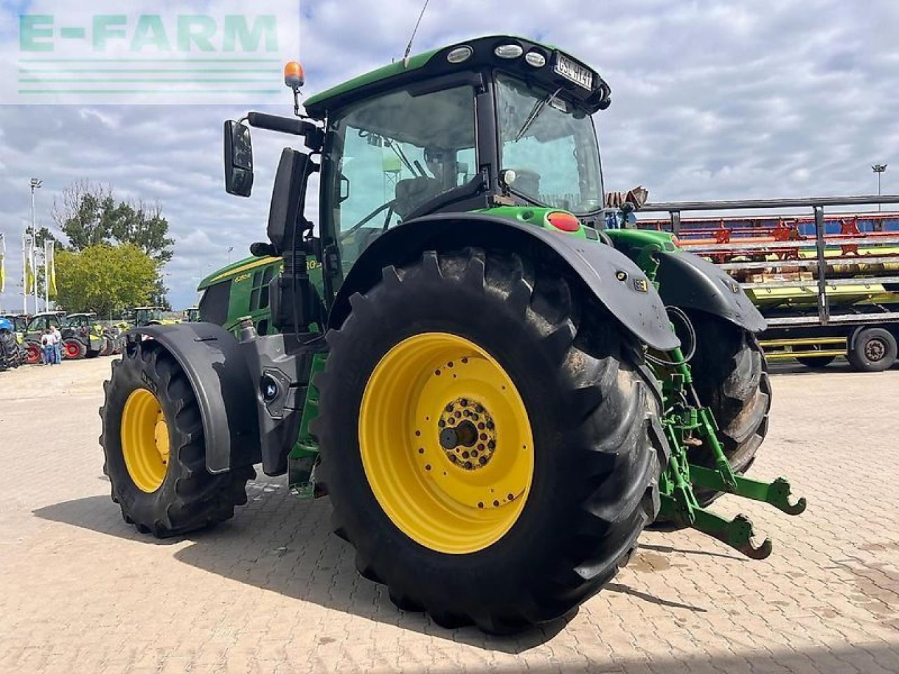 טרקטור חקלאי John Deere 6250r: תמונה 6