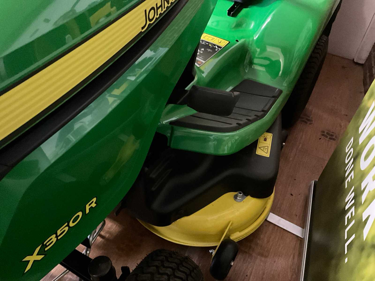 מכסחת גינה John Deere X350R: תמונה 12