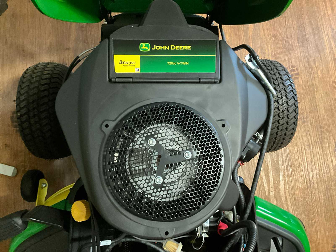 מכסחת גינה John Deere X350R: תמונה 17