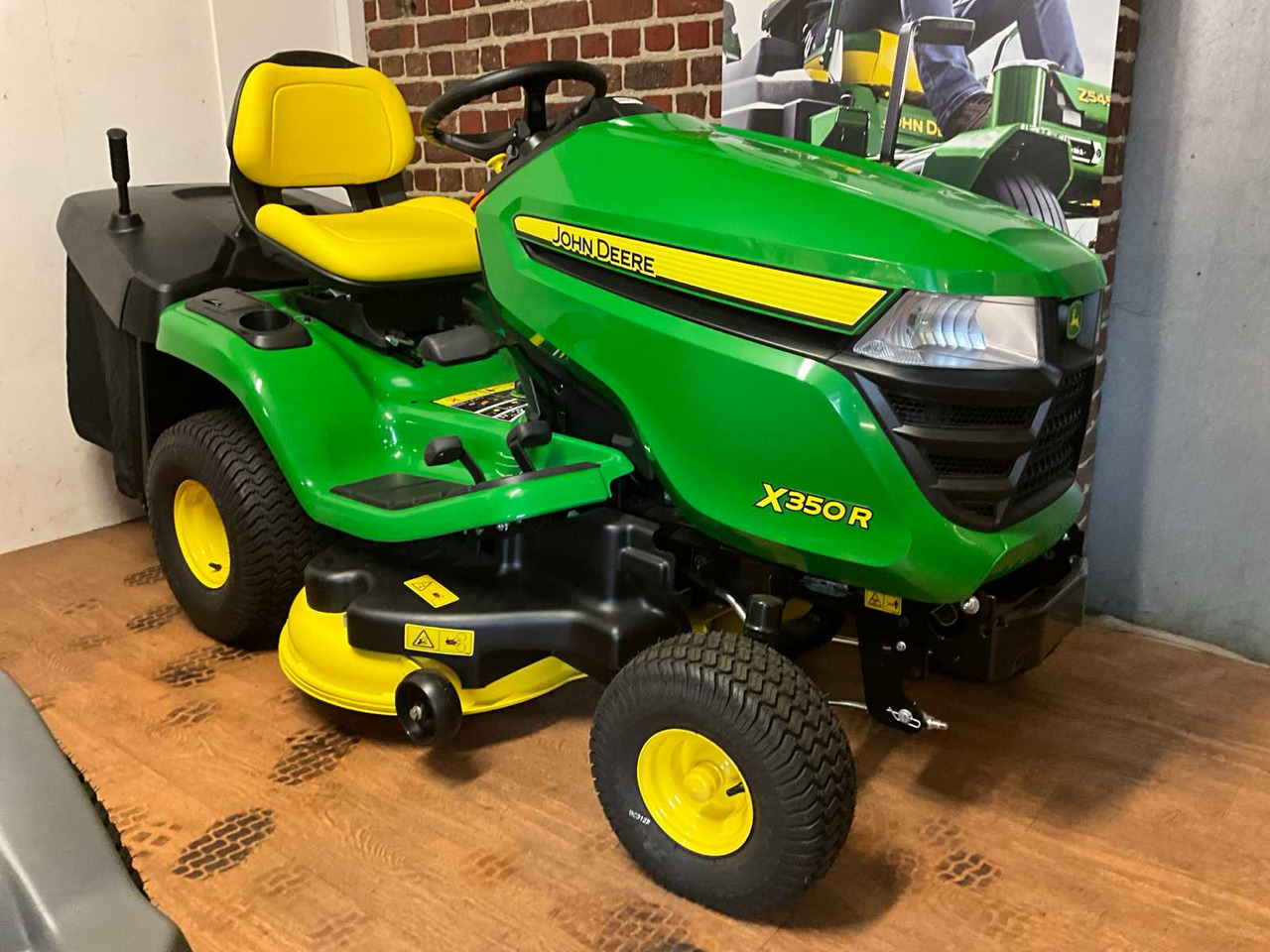 מכסחת גינה John Deere X350R: תמונה 9