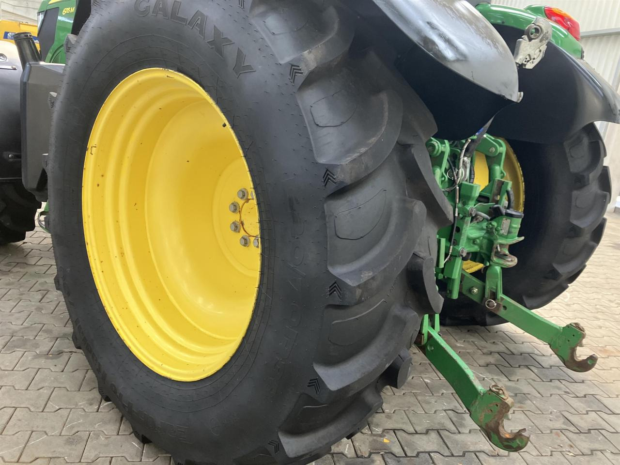 טרקטור חקלאי John Deere 6115M: תמונה 11