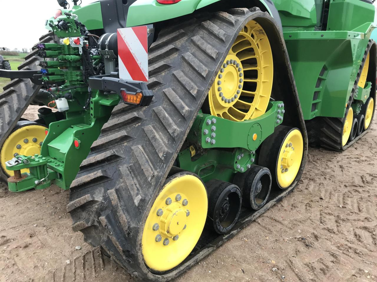 טרקטור חקלאי John Deere 9RX 640: תמונה 10