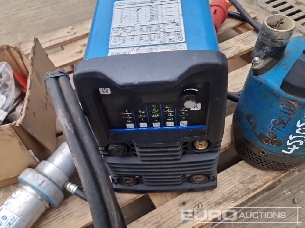 ציוד בנייה Hydraulic Impact Wrench (2 of), Miller 415Volt Welder, Submersible Pump: תמונה 12