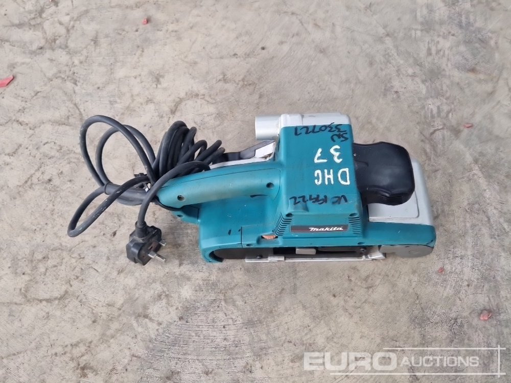 ציוד בנייה Makita 9404 240 Volt Belt Sander: תמונה 6