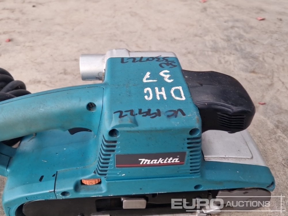 ציוד בנייה Makita 9404 240 Volt Belt Sander: תמונה 13