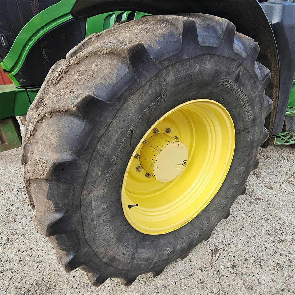 טרקטור חקלאי John Deere 6210 R: תמונה 32