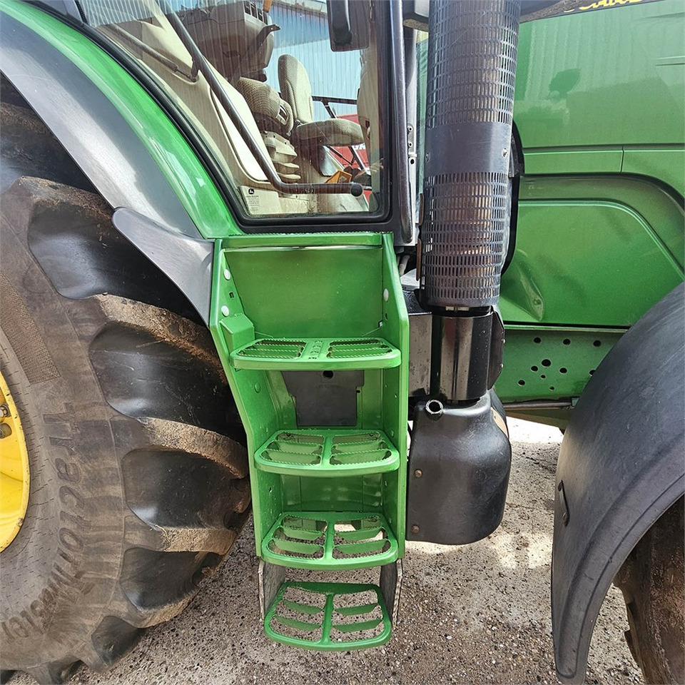 טרקטור חקלאי John Deere 6210 R: תמונה 21