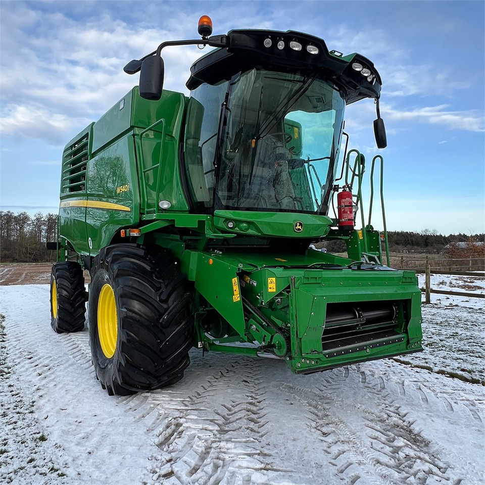 מקצרה John Deere W540i: תמונה 8